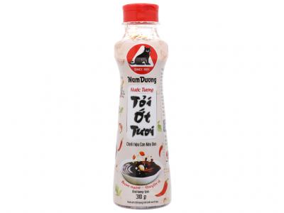 Nước tương tỏi ớt tươi Nam Dương chính hiệu Con Mèo Đen chai 310ml