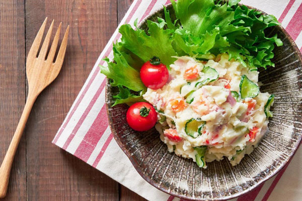 Công Thức Làm Salad Khoai Tây Kiểu Nhật Ngon Ngất Ngây